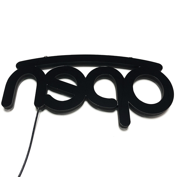 dưới dòng cửa hàng mở bảng hiệu đèn neon led chiếu sáng 3-ritop