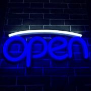 cửa hàng dưới dòng mở bảng hiệu đèn neon led chiếu sáng 4-ritop